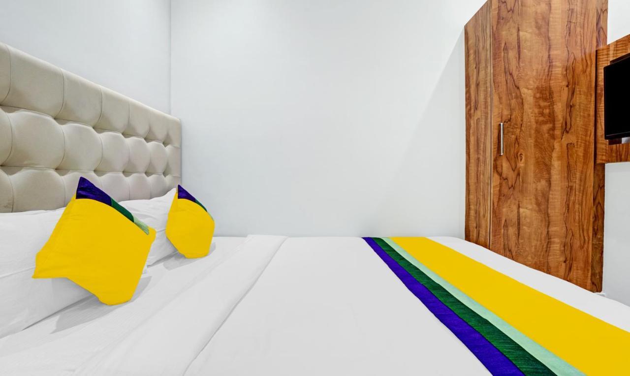 Itsy Hotels Heraa International Bombaj Zewnętrze zdjęcie